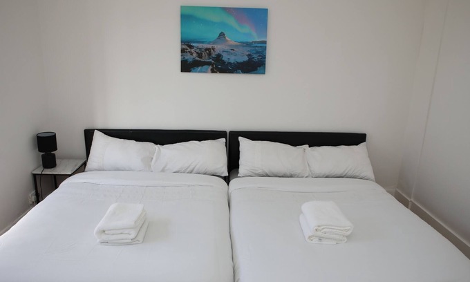 Coppetts Maison | Timi Holiday Home