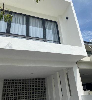 Kampung Sungai Kembong Hilir Maison | Timurahaus