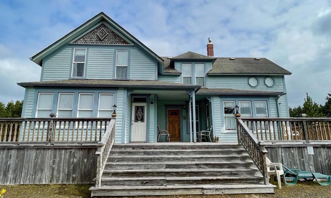 Long Beach Maison | Tinker House Cottage