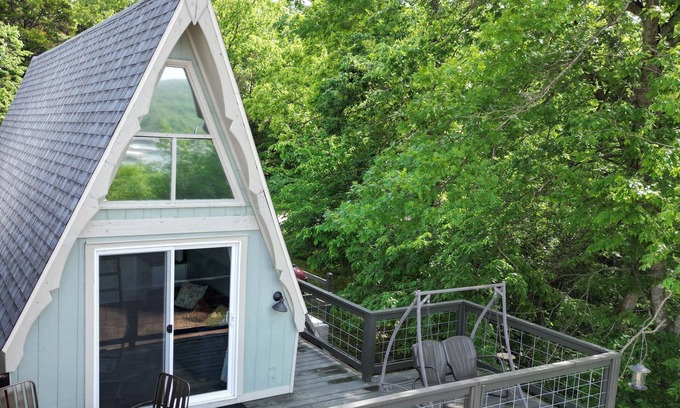 Lampe Cabine | Tiny AFrame Table Rock Lake Shore Community