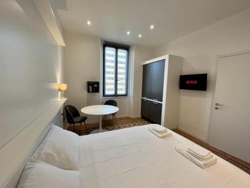 Quartiere Mazzini Maison | Tiny Apartment with ideal subway connection