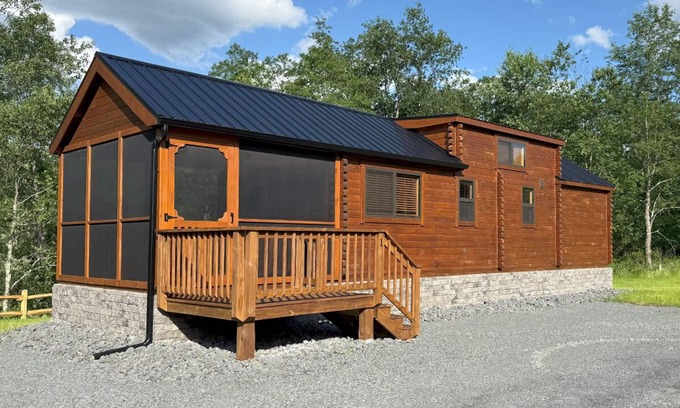 Hensonville Cabine | Tiny Cabin #1 by Windham NY Escape 'Catskill Gem'