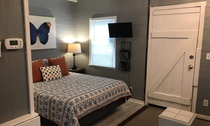 Beach Institute Cottage | Historic Tiny Cottage 535 dans le quartier historique de Savannah Construit en 1872