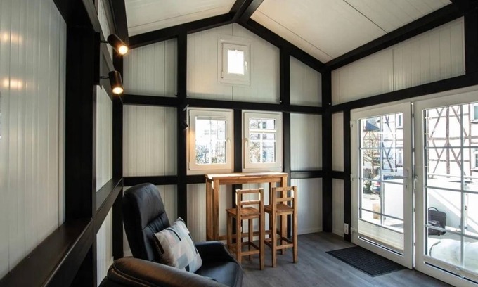 Bad Marienberg Appartement | Tiny Haus rot - Tiny Häuser Häbel