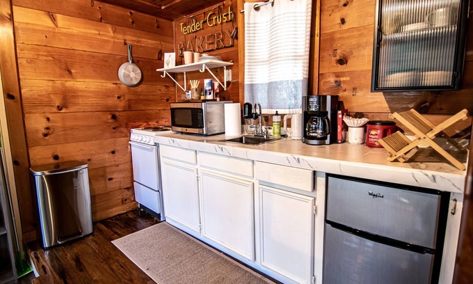 Greater Belhaven Maison | The Ivy House- Tiny House