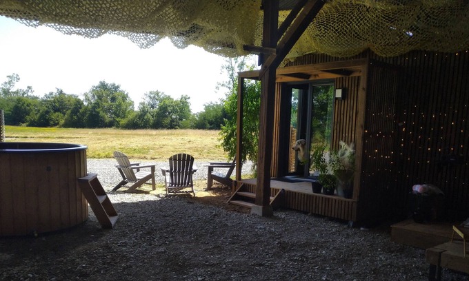 Drace Cabine | Tiny House - Bain Nordique - Cinema Plein air