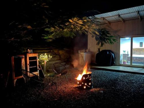 Eungella Chalet De Ski | Tiny House Farmstay Mount Warning