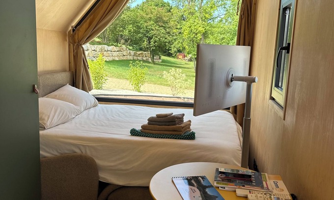 Vesoul Agglomeration Cabine | Tiny House : Mon Cabanon 5 min from Vesoul - Pets welcome - Air conditioning !