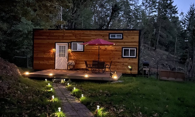 Umpqua Maison | Tiny House nestled into the Forest on 160 acre Playground.