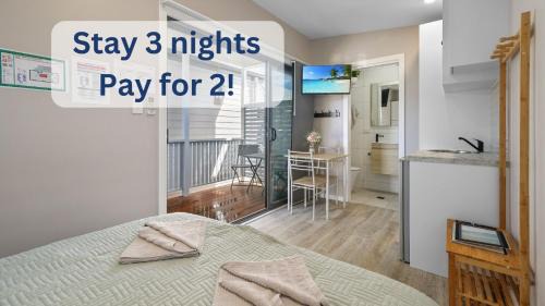 Sanctuary Point Maison | Tiny House Stayz Stay for 3 Pay for 2! - House 4