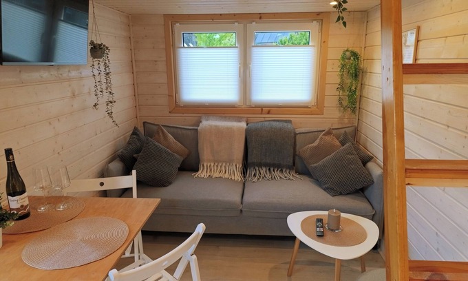 Luechow Maison | Tiny house with sauna barrel in Wendland