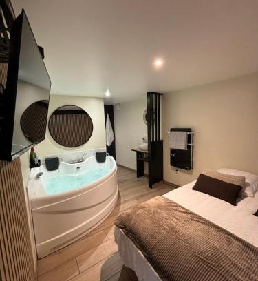 Langres Appartement | Tiny room