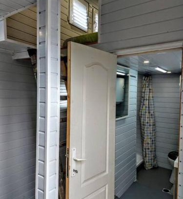 Sector 3 Appartement | Tiny White Home (Self Check-In)