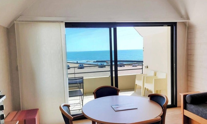 Pouldreuzic Appartement | Tipoz'immo-Le Grand Grand 209 -vue et accès direct à la mer-animaux accepté