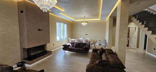 Mullet Appartement | Tirana Sunny Bliss Villa 2