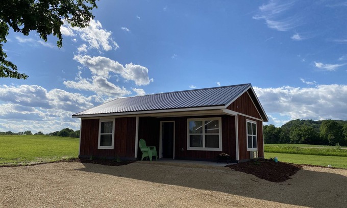 Pepin Cabine | TK's Pepin Getaway RentalLLC Cabin 2 Less than 5 min from Lake Pepin/winery/town