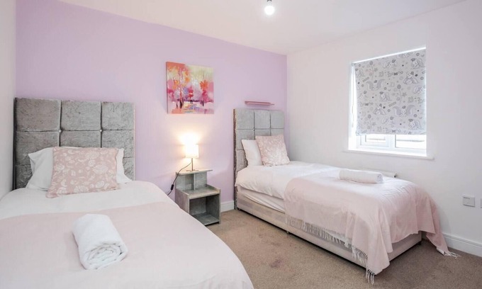 Stanford-le-Hope Maison | tms Cheerful 5BDR house! Thurrock! Free Parking!