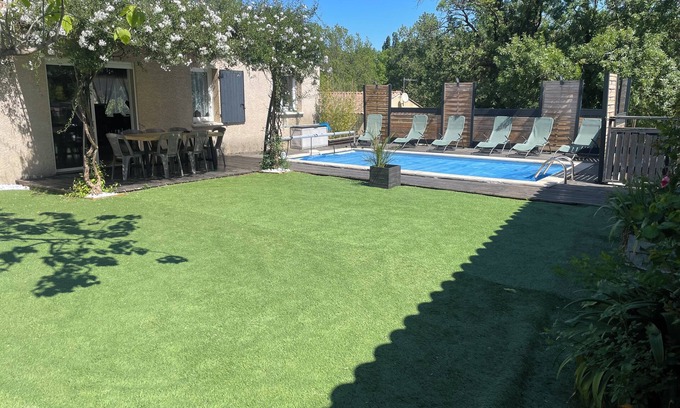 Saint-Come-et-Maruejols Villa | Villa 200m2, 3 suites, patio avec piscine chauffée