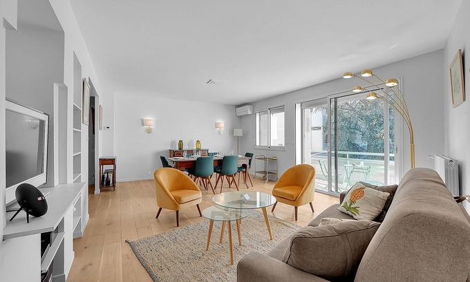 Guilhemery Appartement | TOLLYMORE - T3 avec parking privé