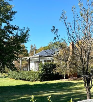 Milroy Appartement | Toms Cottage - "Wilgowrah" -A Country Escape