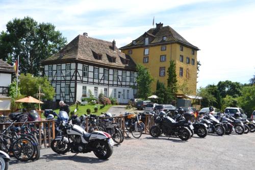 Albaxen Hôtel | Tonenburg