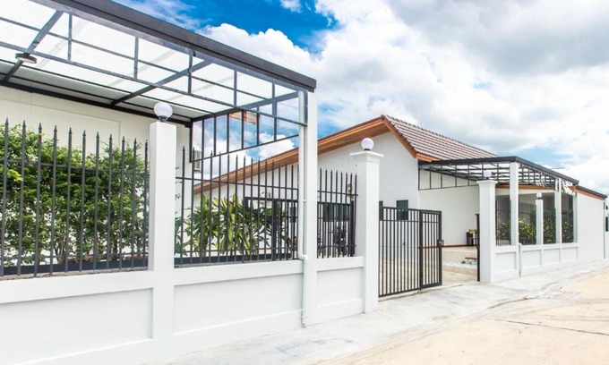 Sam Wa Tawan Ok Maison | Tonsoi Hathairat