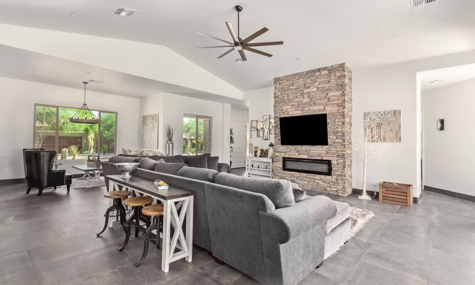 Tonto Verde Maison | TONTO VERDE GOLF, NEW 4 BDRM, 3 BA, 3 CAR GAR, SINGLE LEVEL, 3090 SF