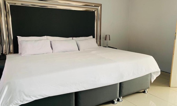 Louis Trichardt Hôtel | Tony Hill Manor House