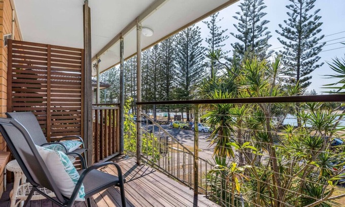 Burleigh Heads Appartement | Tony's Getaway in Koala Park + Amazing Beach Views