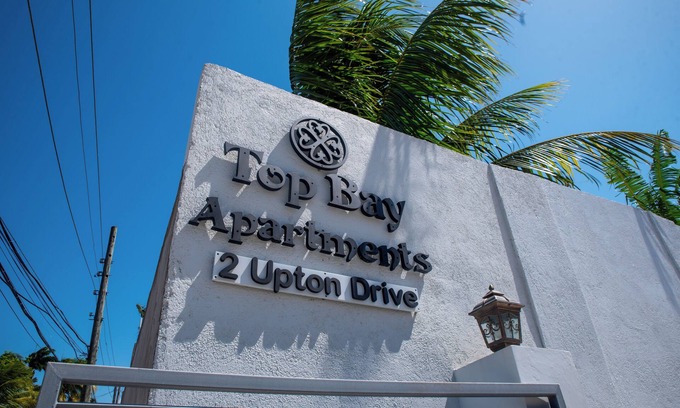 Albion Appartement | Top Bay Hilltop Stay – 5 Apartments Near Beach & Attractions