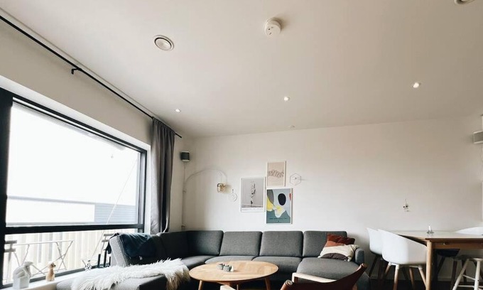 Hoyvik Appartement | Top-Floor 2-BR APT w/balcony