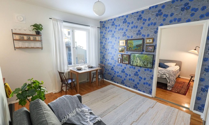 Kallio Appartement | Top Floor Apartment for Urban Explorers & Remote Working +Amenities & Frame TV