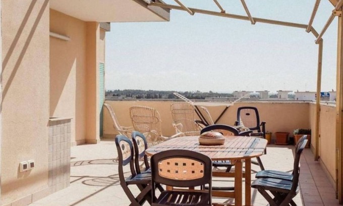 Province of Lecce Appartement | Appartement au dernier étage avec vue sur la mer à Gallipoli