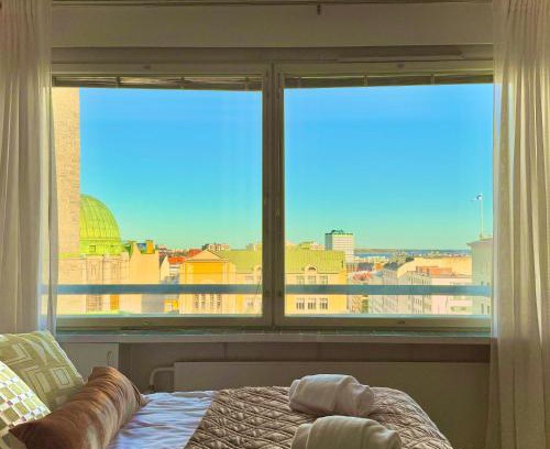 Kallio Appartement | Top Floor Getaway in Central Helsinki - Church & Sea View
