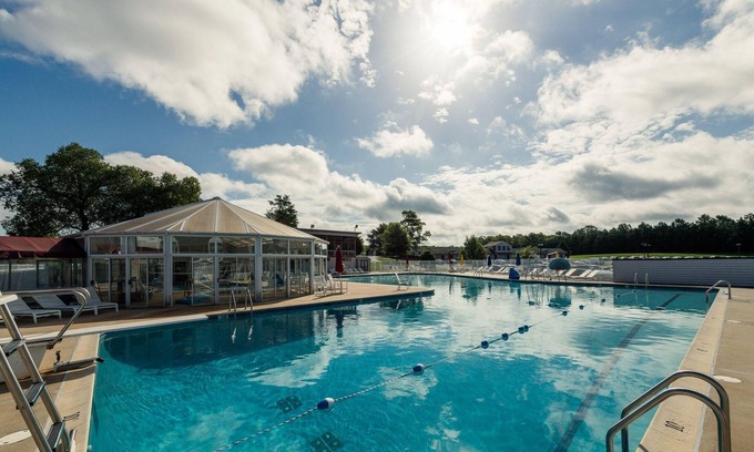 North East Hôtel | Top Floor Handicap Accessible Bay View