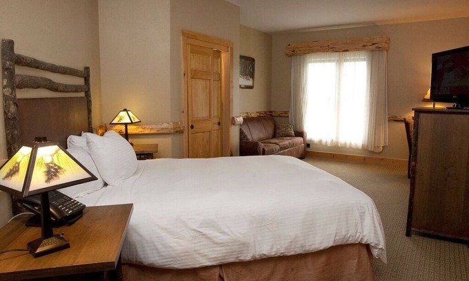 Blodgett Mills Copropriété | Suite Dernier Étage + Loft & Balcon | Piscine d'accès, bain à remous, salle de sport et Acrade