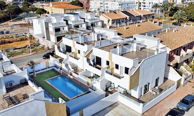 Los Imbernones Appartement | Top location! Stylish & sunny corner apartment near beach, nature & conviviality