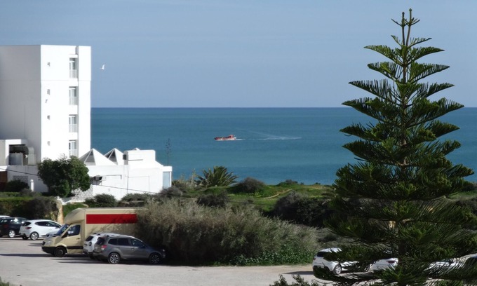 Armacao de Pera Appartement | Top maintained and well-equipped apartment located on a gorgeous beach