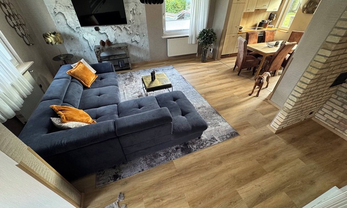 Guestrow Maison | Top modern townhouse in mint condition with garden+barbecue+garage safe and quiet
