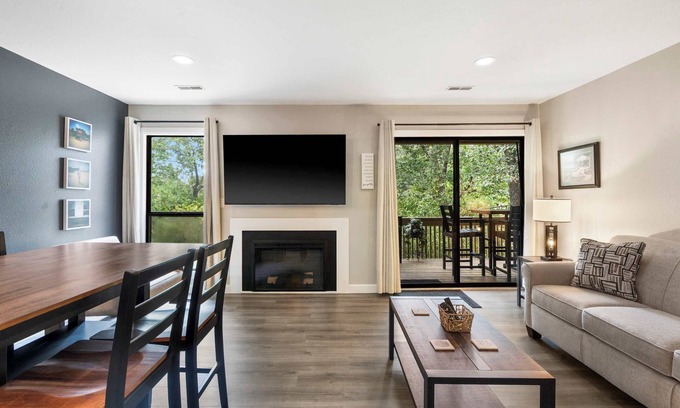 Table Rock Copropriété | Top Notch – Condo for 6