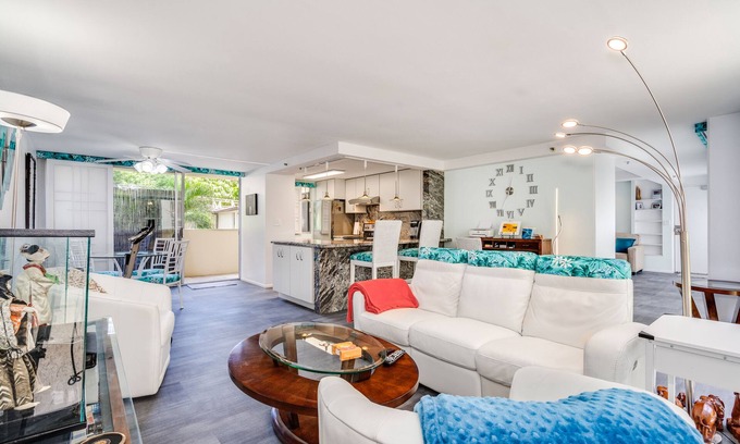 Diamond Head - Kapahulu - St. Louis Copropriété | Top Remodel of a gorgeous Diamond Head Oceanfront Lanai Condo - Sleeps 4
