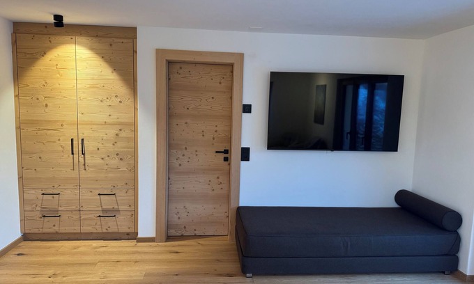 Oeschseite Appartement | Top-renovated, very nice vacation apartment on the Rinderberg in Zweisimmen