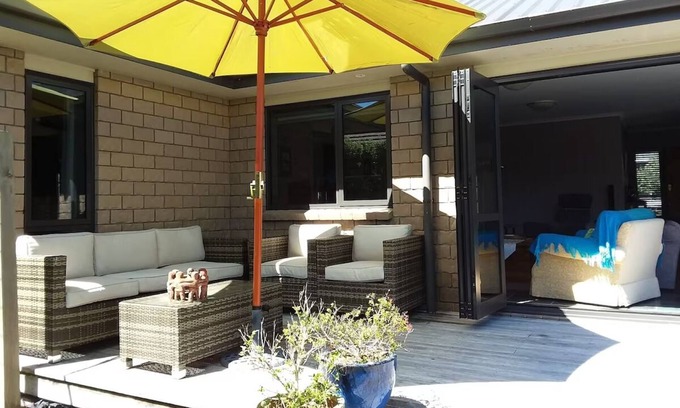 Whakatane Maison | Top Spot.