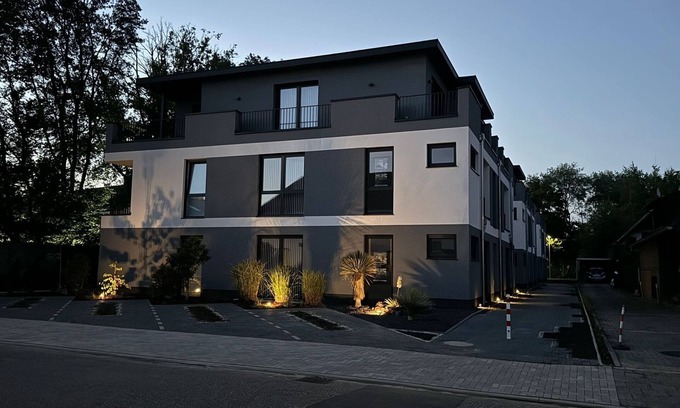 Rheindahlen-Land Appartement | *TOP* Upscale studio apartment with kitchen