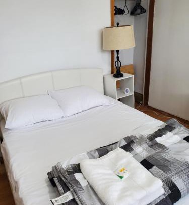 Little Italy Maison | Toronto Little Italy Guest House