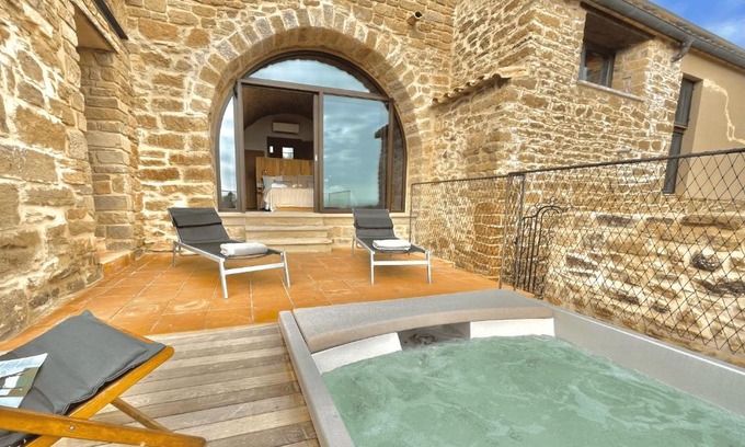 Els Plans de Sio Appartement | Torre Medieval de Queralt & Spa