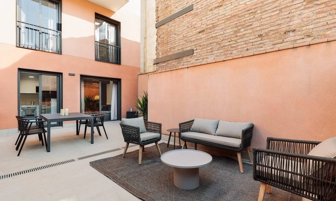 Les Corts Appartement | Tortosa - 3 bedrooms and a terrace in Les Corts