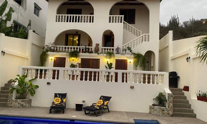 Puerto Cayo Villa | Totally private beach villa