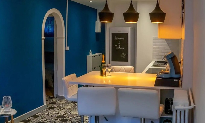 Saint-Cyprien Appartement | Toulouse Hyper Centre - 2 min Métro - 6 personnes