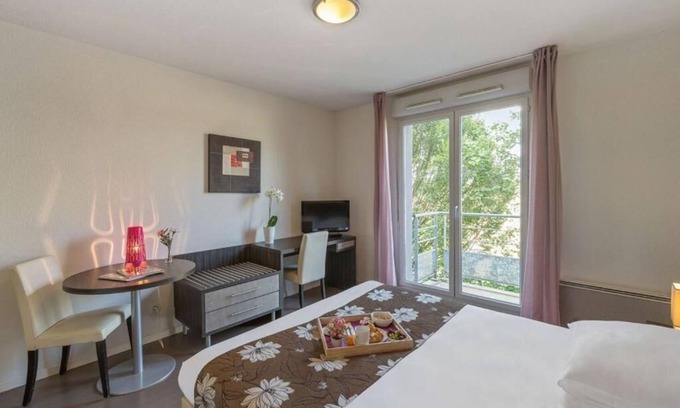 Toulouse East Appartement | Le refuge urbain de Toulouse - ancien appartcity